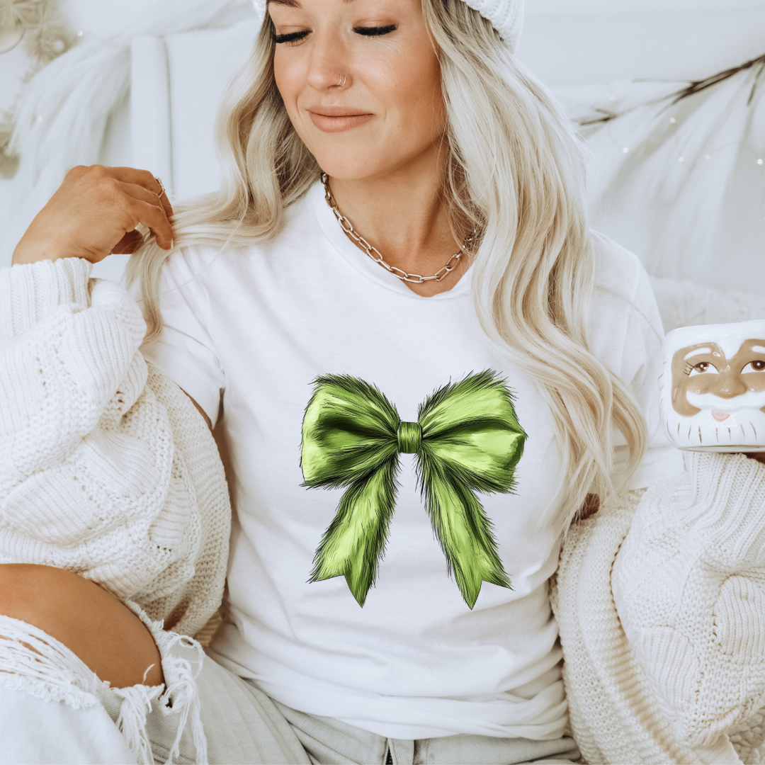 Grinch Bow - Tshirt