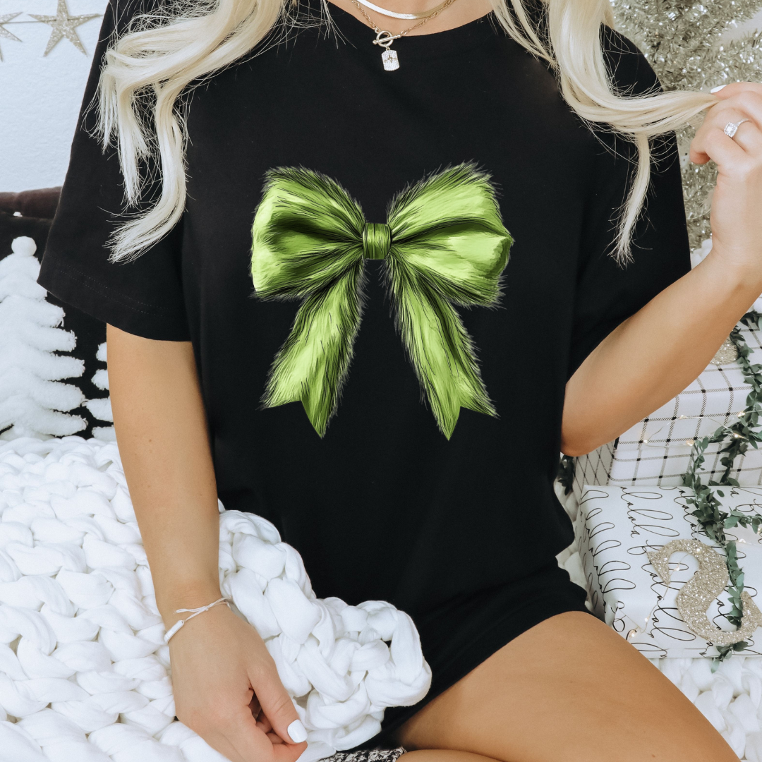 Grinch Bow - Tshirt