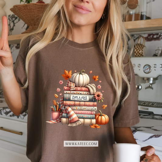 Just a Girl Who Loves Fall - Tshirt