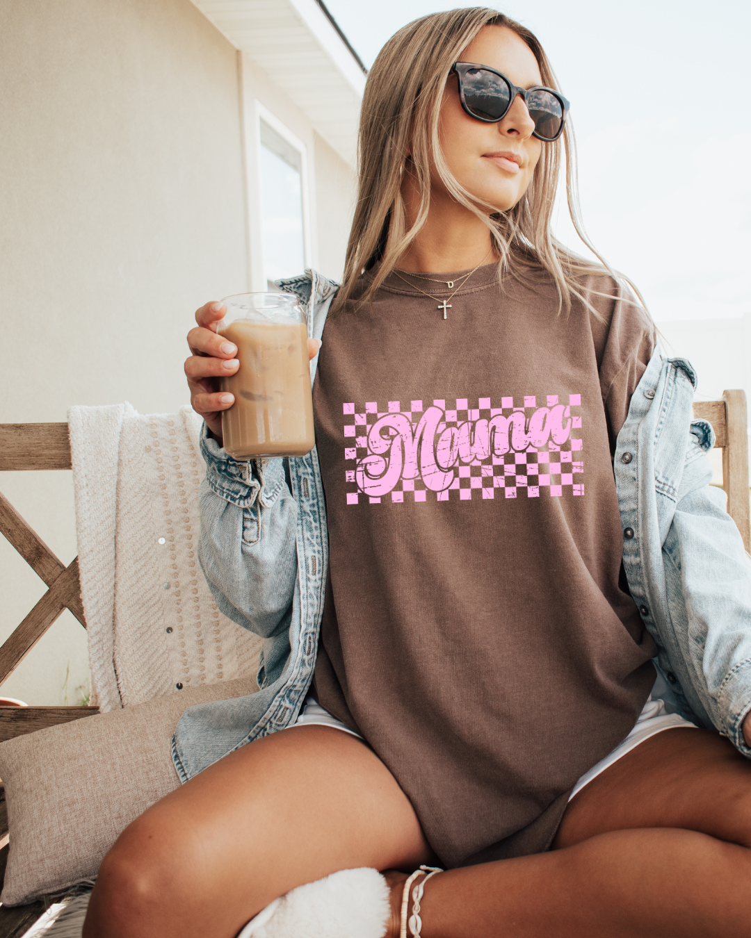 Pink Checkered Mama - Tshirt