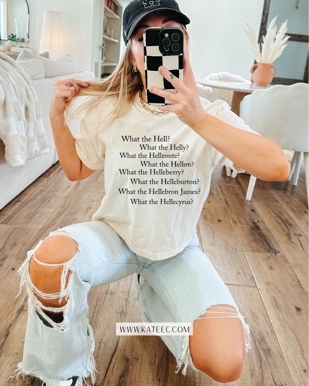 What The Helly - Tshirt