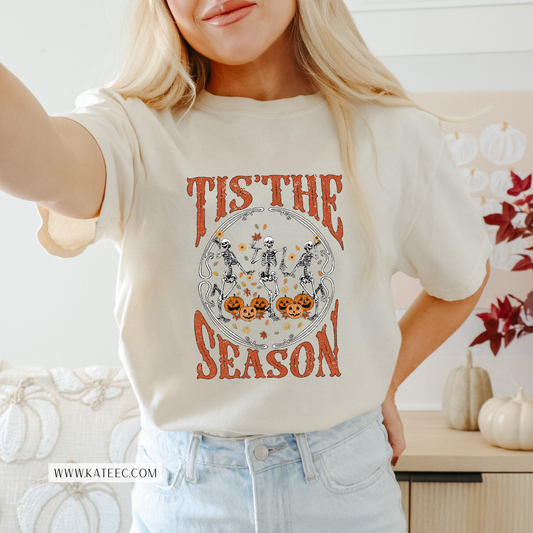 Tis The Season Dancing Skellys - Tshirt